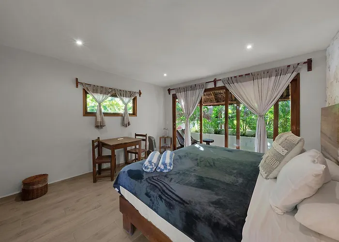 Hotel Playa Canek Beachfront Eco