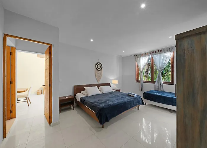 Hotel Playa Canek Beachfront Eco 4*