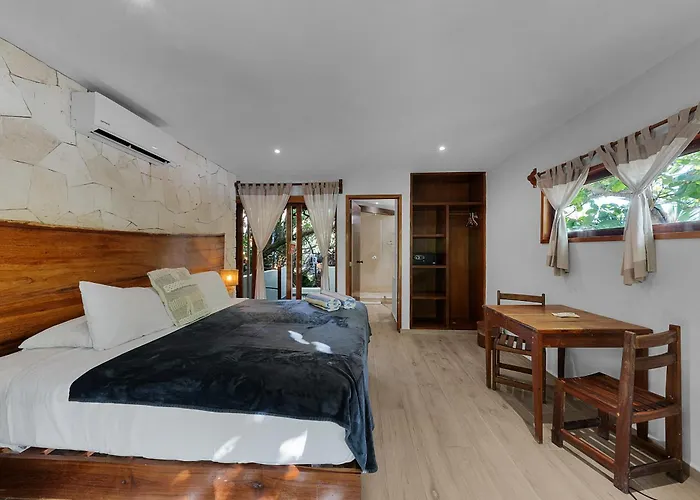 Hotel Playa Canek Beachfront Eco 4*