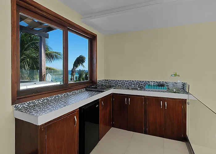 Playa Canek Beachfront Eco Hotel 4*
